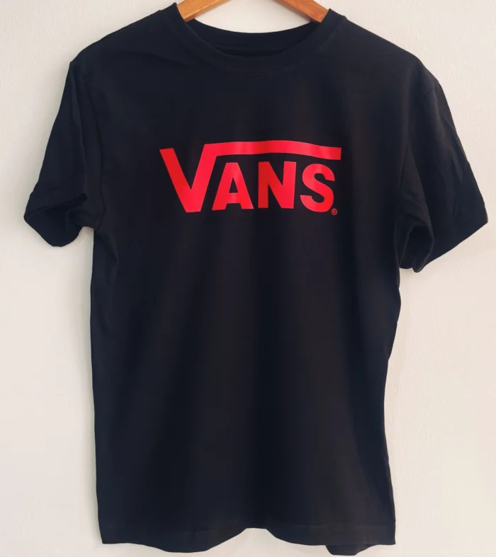 CAMISETA TSHIRT UNISEX  LOGO CLASICA NEGRA