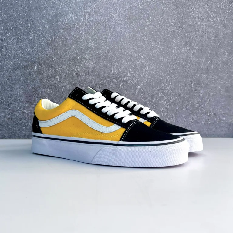 TENIS ZAPATILLAS OLD SKOOL UTILITY POP SNEAKERS RAVEN/FREESIA AMARILLO