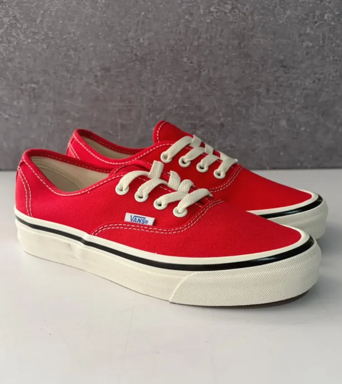 TENIS ZAPATILLAS AUTHENTIC ROJO