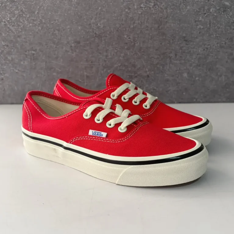 TENIS ZAPATILLAS AUTHENTIC ROJO